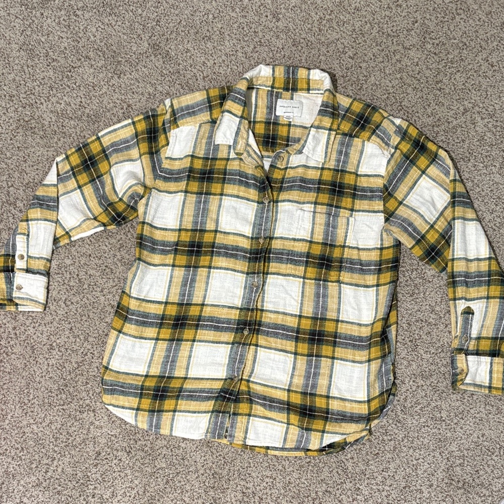 American Eagle Outfitters Yellow and White Plaid Button Down Shirt